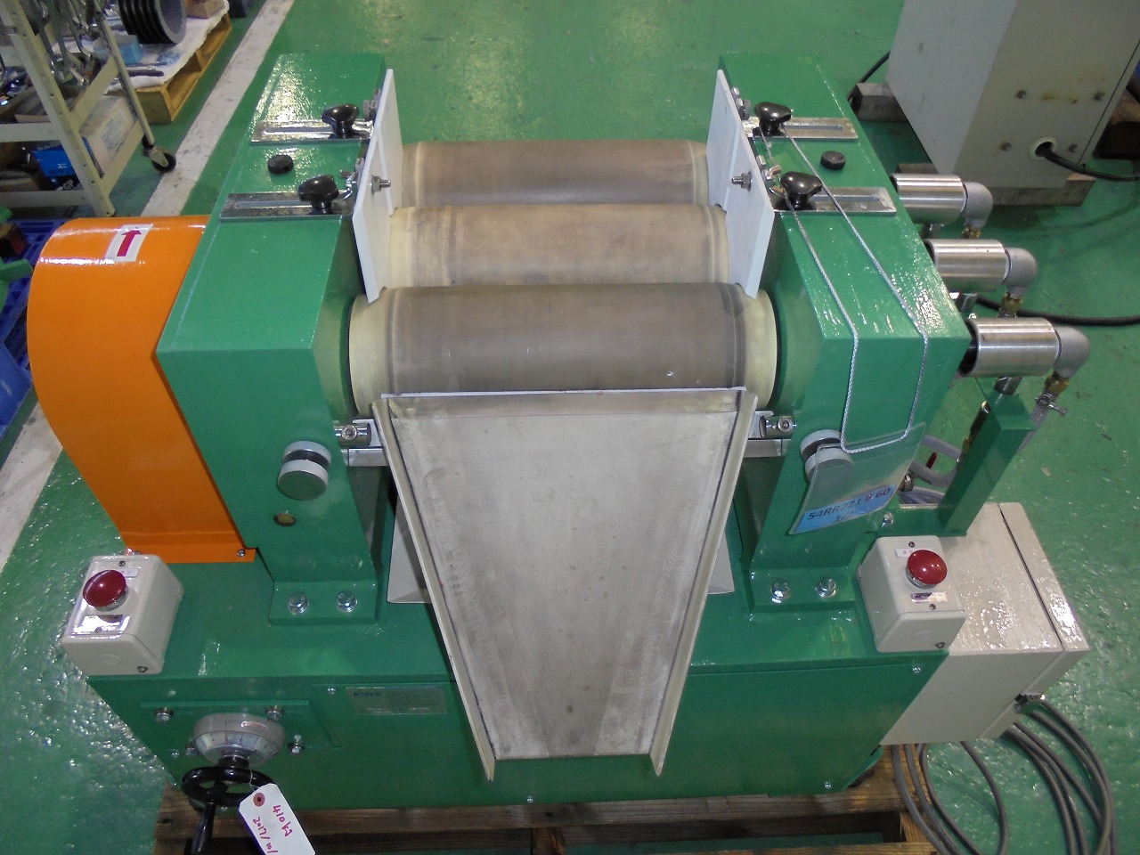 三本ロール | 在庫機器 | 中古粉体機器の販売・レンタル・買い取りの