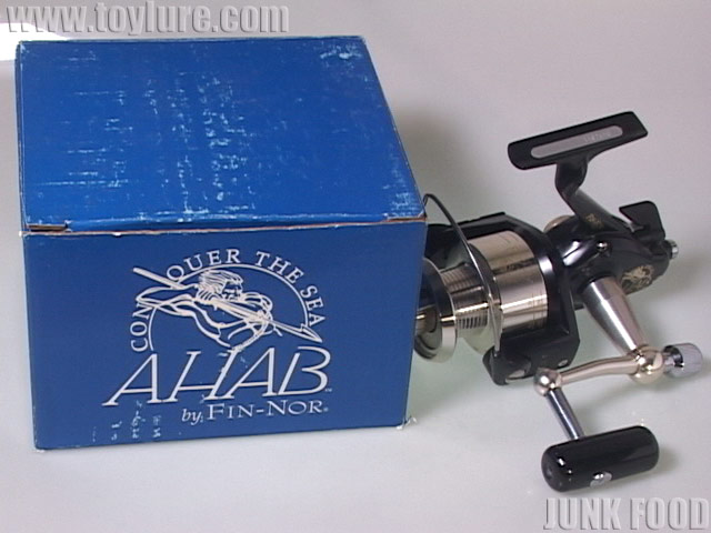 JUNK FOOD item: R-9978 AHAB エイハブ スピニングリール #8