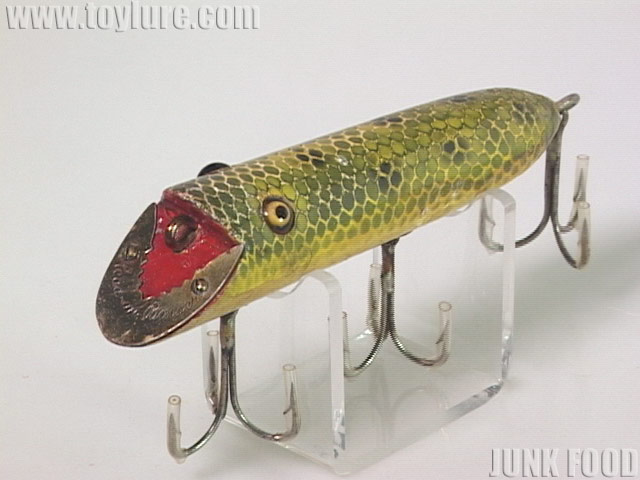 JUNK FOOD item: W-1274 Head-on Basser バサー