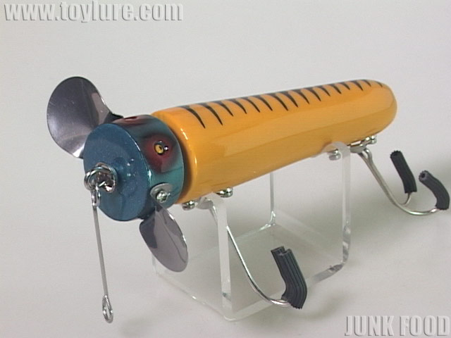 JUNK FOOD item: J-66661 ヤンマ