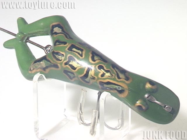 JUNK FOOD item: H-6759 Luny Frog ルーニーフロッグ