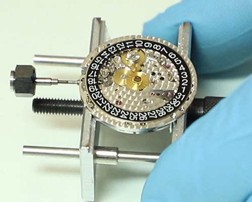 タグホイヤーのカレンダー機能が故障する原因と対策 - 時計修理工房