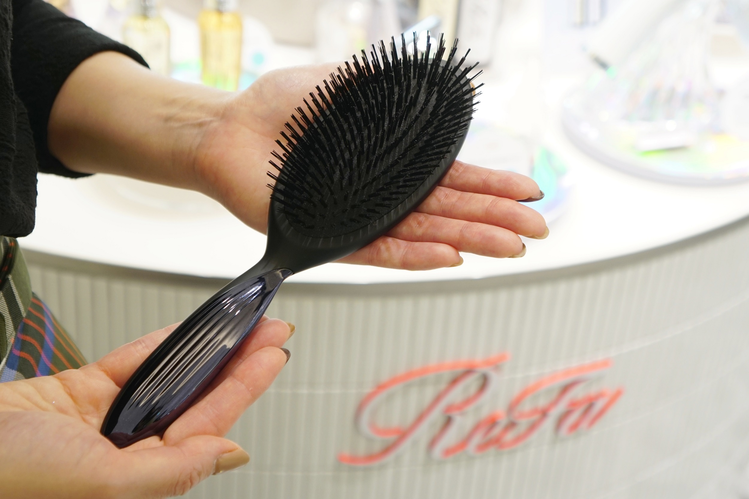 一生もののブラシが登場！〈ReFa (リファ)〉の天然猪毛ブラシ「リファ