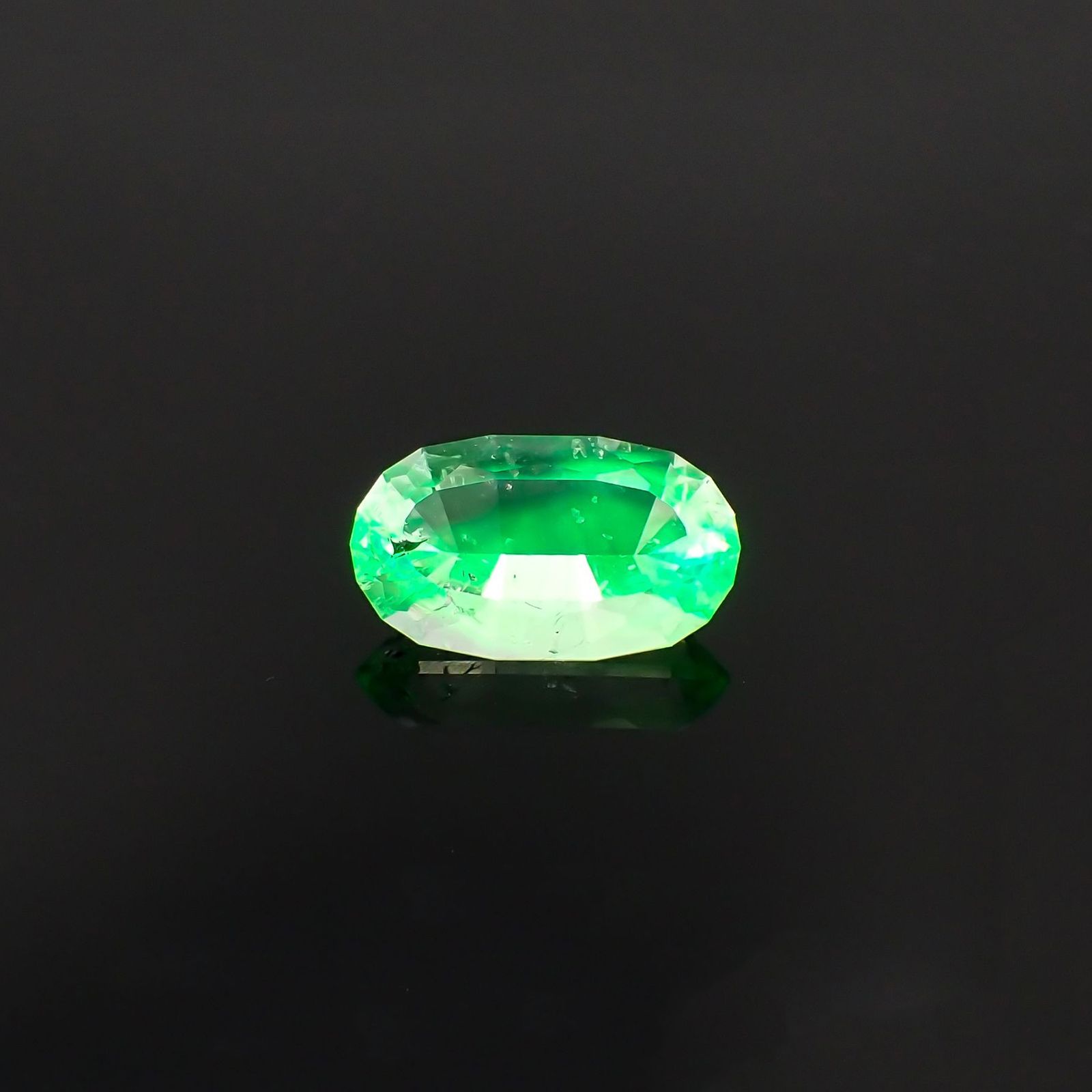 ハイアライトオパール(宝石名イエローグリーン コモン・オパール/別名