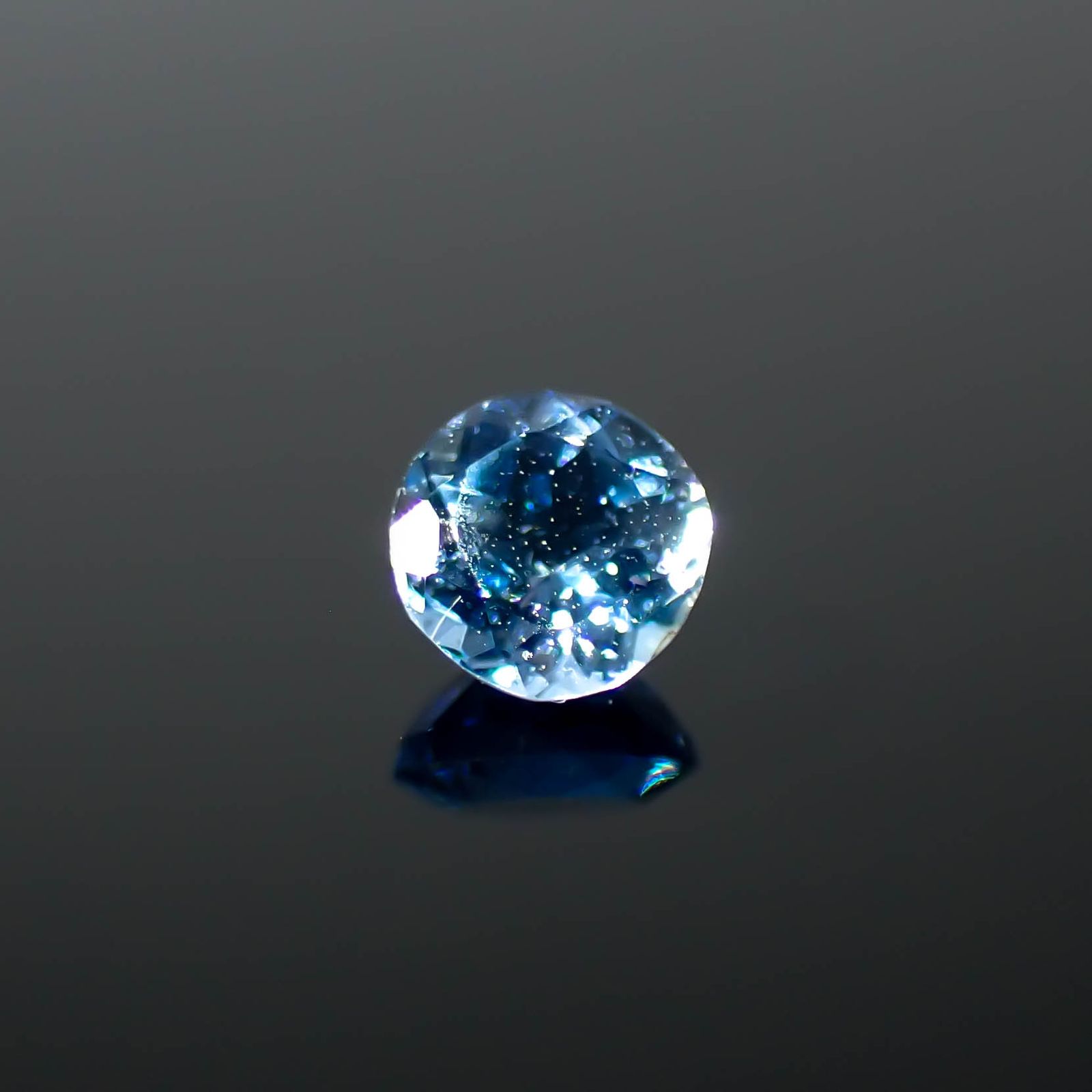 サンタマリアアクアマリン(宝石名アクアマリン)ブラジル産 識別済 0.17