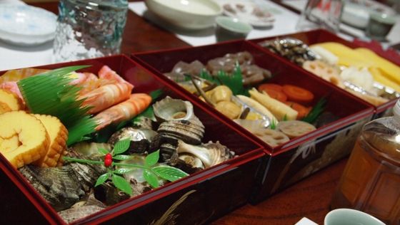 自慢の重箱でおせち料理の写真を送って下さい | 輪島塗の塗師屋 輪島