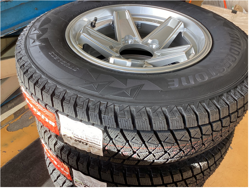 作業事例】「スズキ・ジムニーシエラ」スタッドレスタイヤホイール