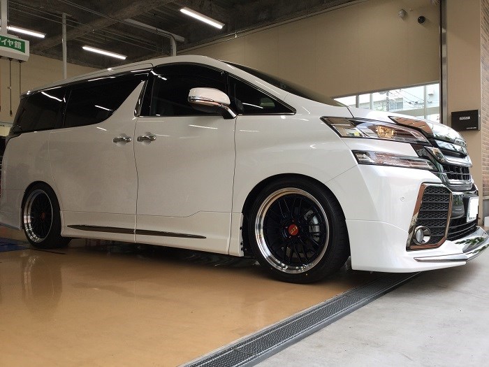 トヨタ ヴェルファイア X BBS LM 20インチ 限定カラー | 店舗