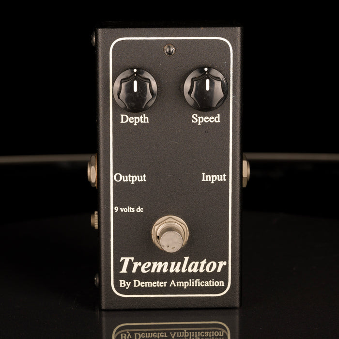 Demeter TRM-1 Tremulator トレモロ 箱 変換アダプタ付き Demeter TRM