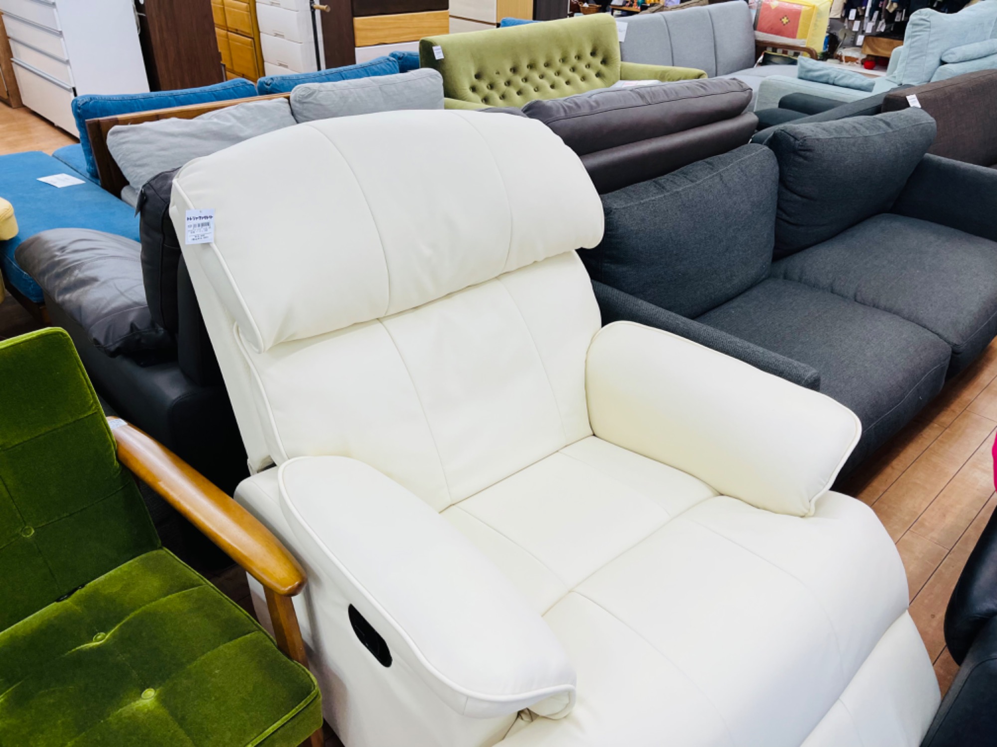 ZARA HOME チーク＆ラタン アームチェア タグ付き を買取入荷致しまし