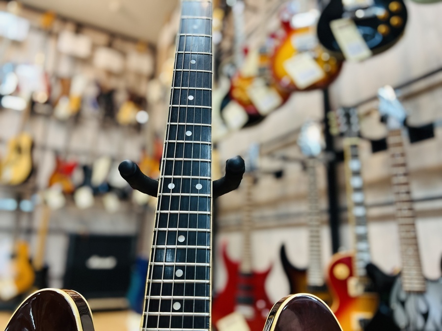 当時のGreco最高峰シリーズのハイグレードモデル、1978年製 SA-900 が