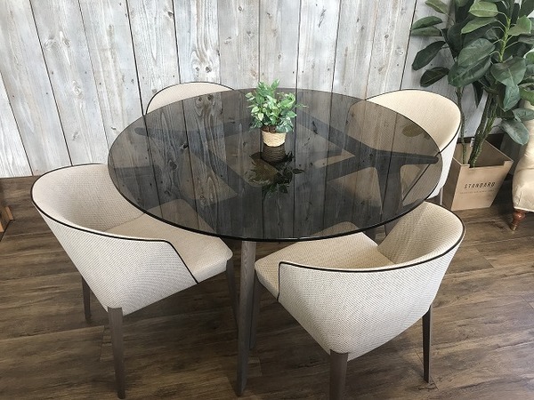 arflex（アルフレックス）の ダイニング5点セットが入荷しました