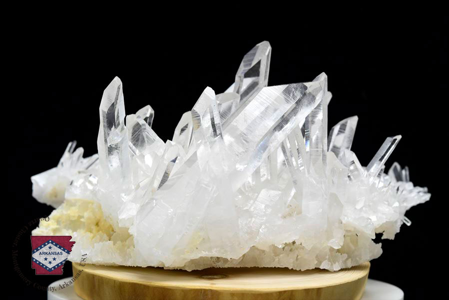 原産地直輸入 アメリカ・アーカンソー産 水晶クラスター 原石｜アップ