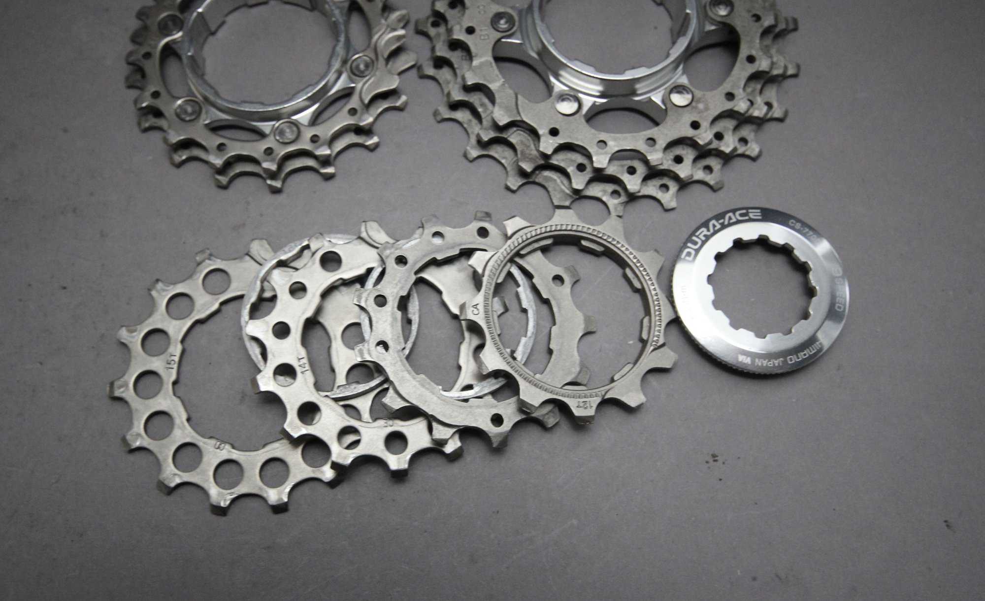 Shimano Dura Ace CS-7700 Cassette / 9 Sp / 12-23 - velowizard.com