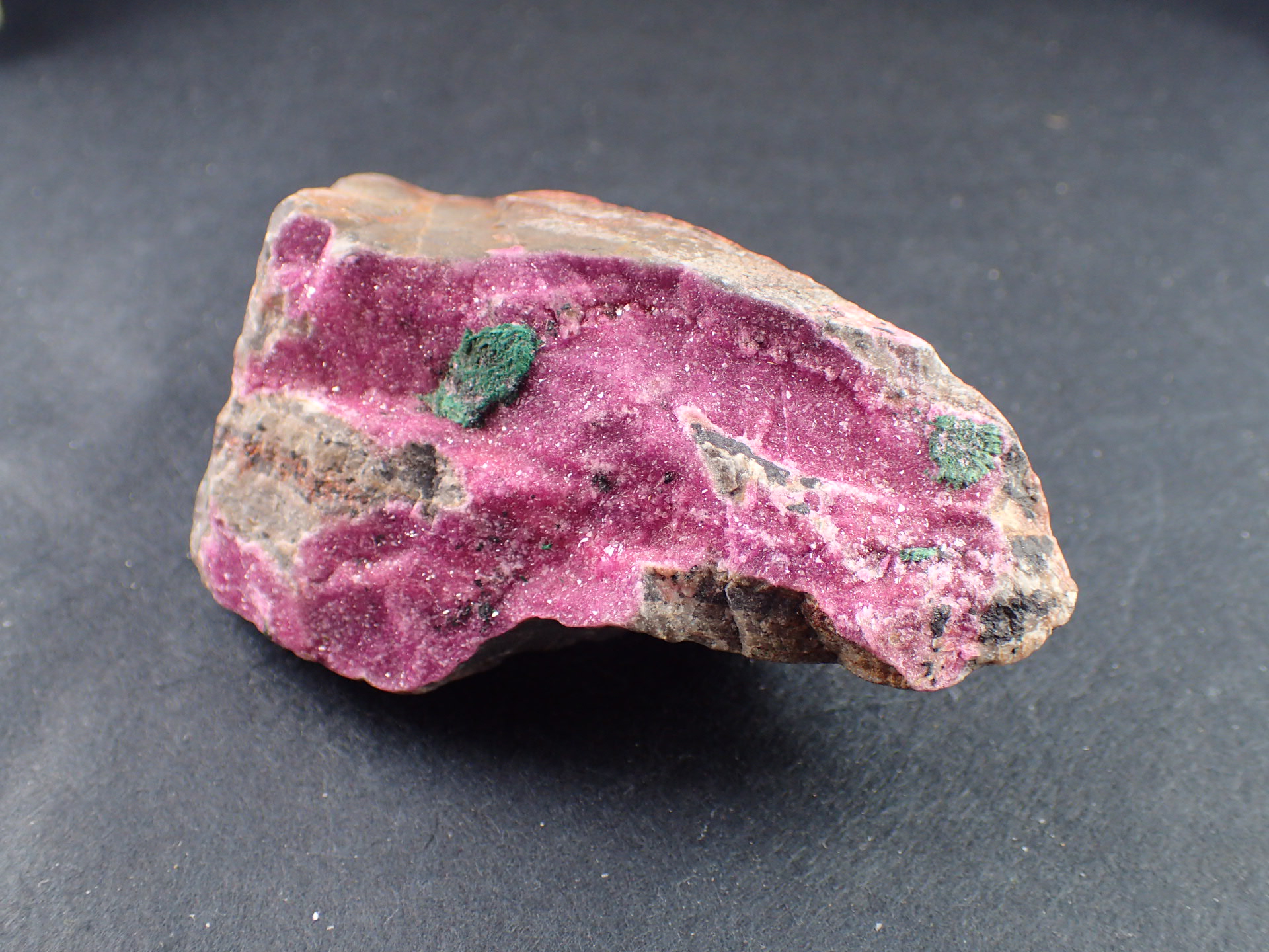 コバルトカルサイト(Cobaltocalcite) コンゴ産 ｜石の販売専門店【vec