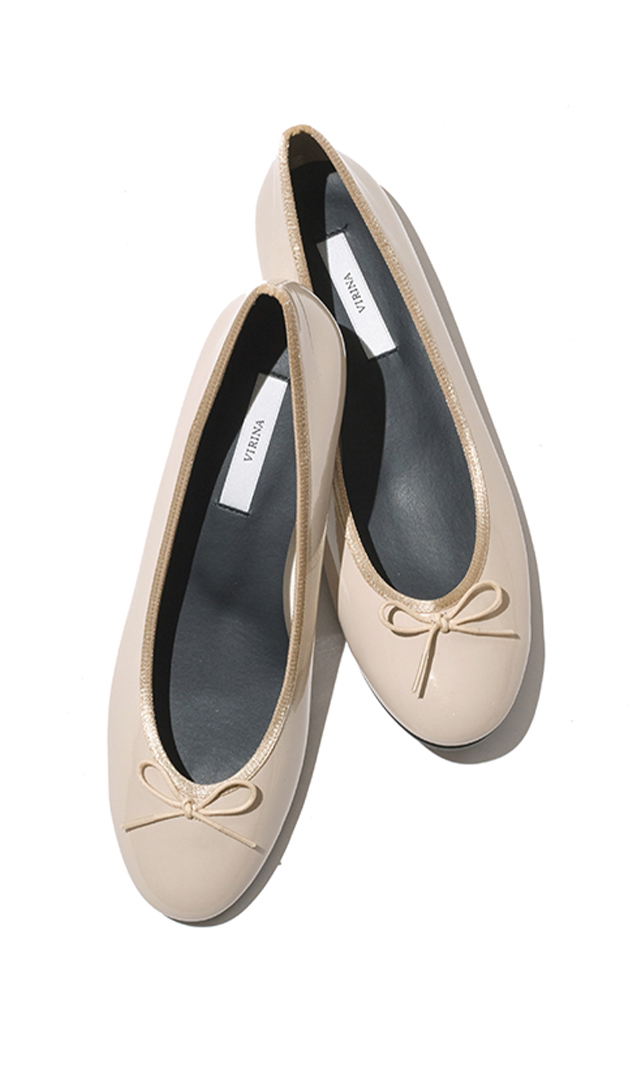 歩きやすさを追求したママのためのバレエシューズ