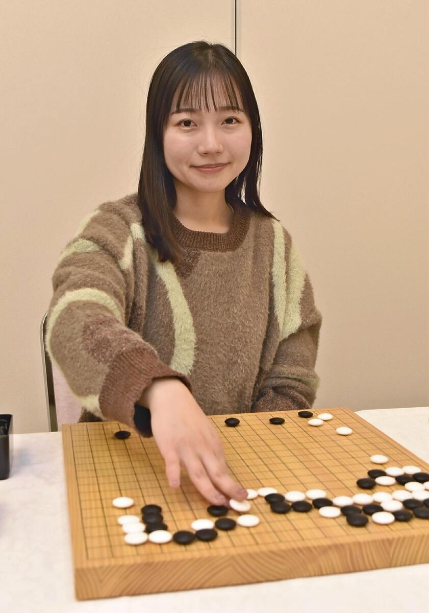 広島県尾道出身 の 25歳 、 ドイツ で「 囲碁インフルエンサー 」に