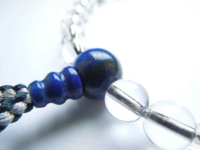 水晶(甲府製)7mm片手数珠鉄紺二五房ラピスラズリ仕立 お数珠の安田念珠