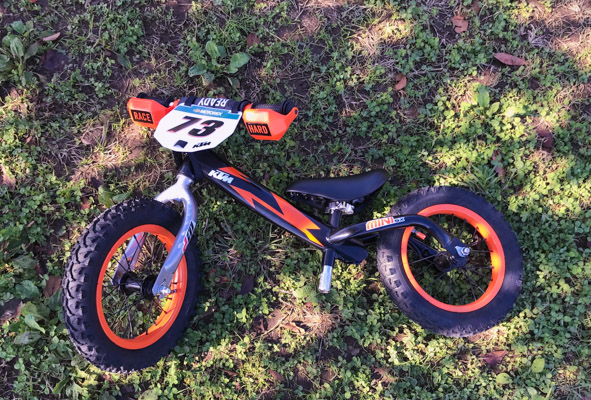 ストライダーのカスタムを検討中ならオフ車仕様の子供向け自転車「KTM