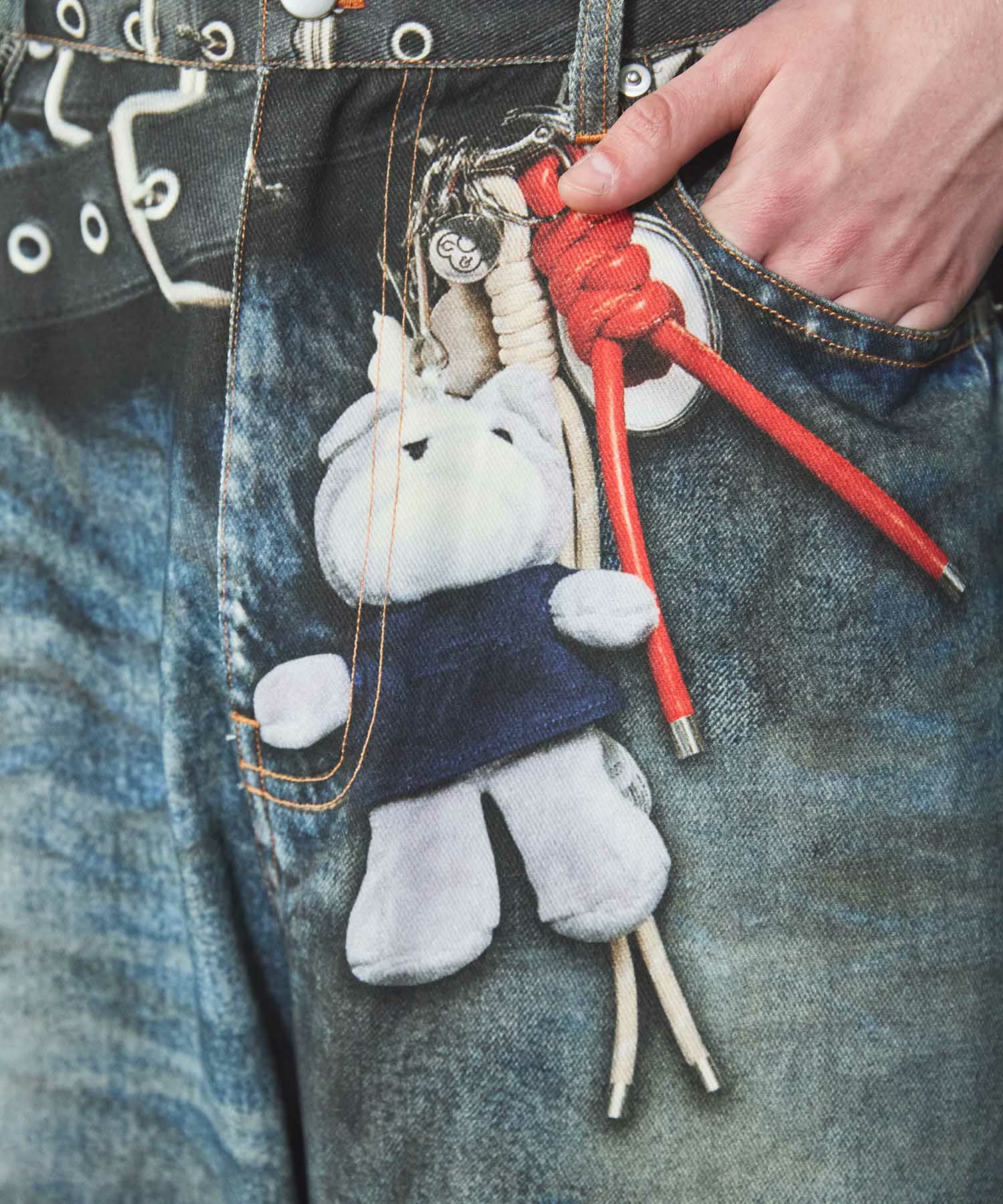 OPENING ACT] 総柄転写バギーシルエットデニムパンツ 〓予約販売・11月