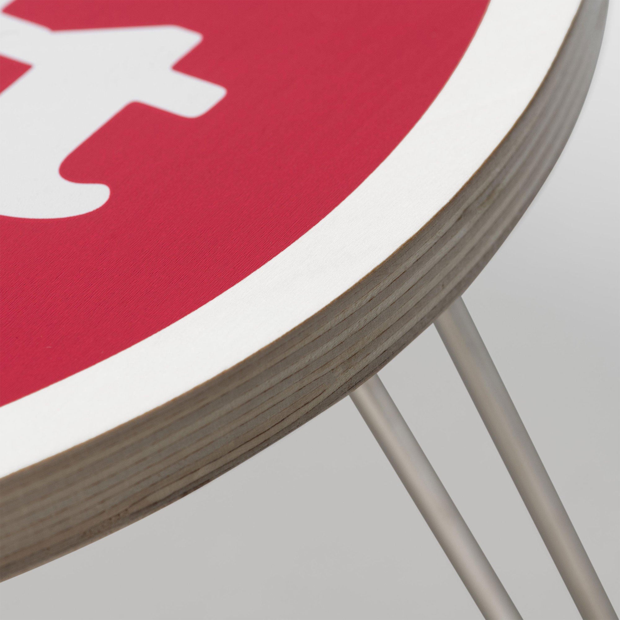 Carhartt WIP Heart Folding Table Scarlet/White – XTREME