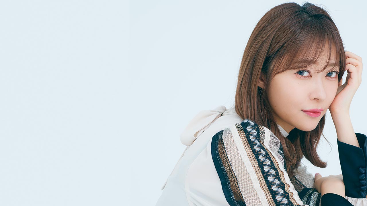 元HKT48指原莉乃のヒット商品開発 SNSマーケでカラコン50万箱：日経