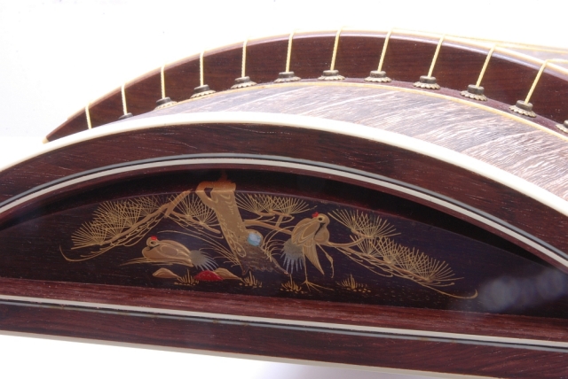 琴13弦 ◇和琴◇13絃琴、全長184cm、 Amazon | ゼンオン 木琴