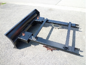 田畑鉄工所：フォークリフト用 除雪ハイド板 – 養父市企業マッチングサイト