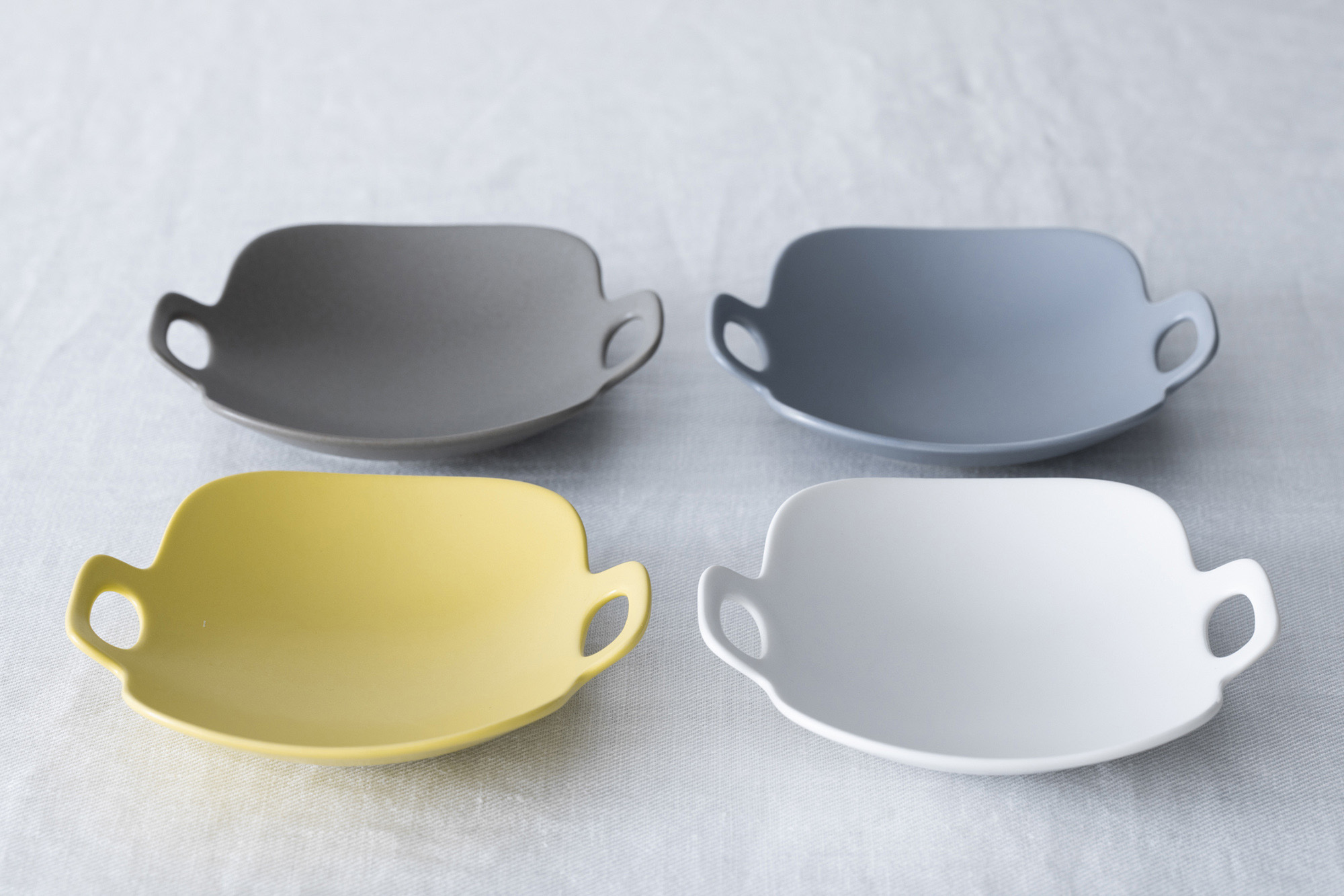 bon voyage plate M - yumiko iihoshi porcelain 公式オンラインショップ