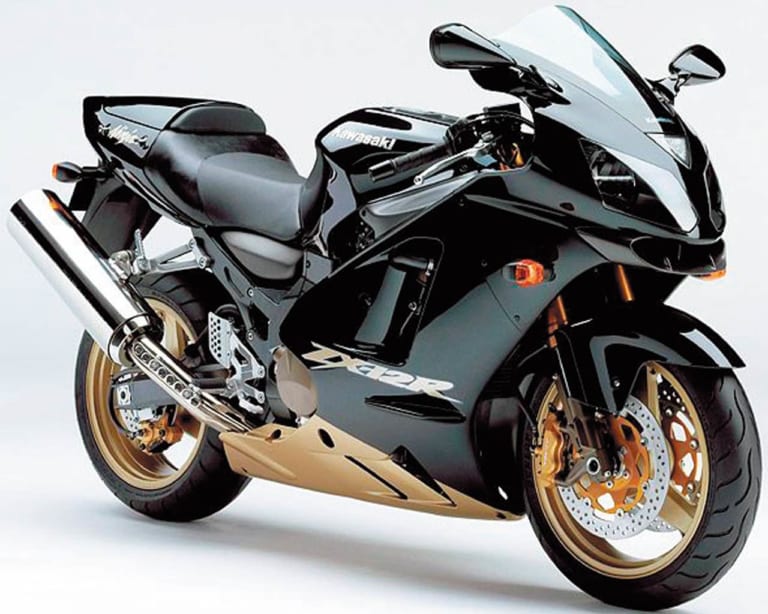 革新のエポックマシン：カワサキ ニンジャZX-12R【モノコック