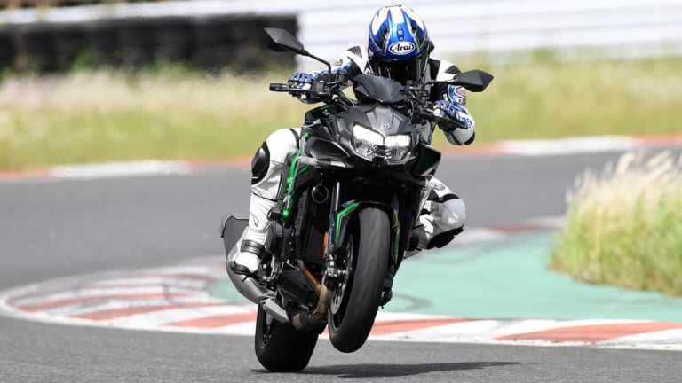 カワサキZ H2サーキットテスト〈前編〉【30cmウイリーでスパチャ加速が