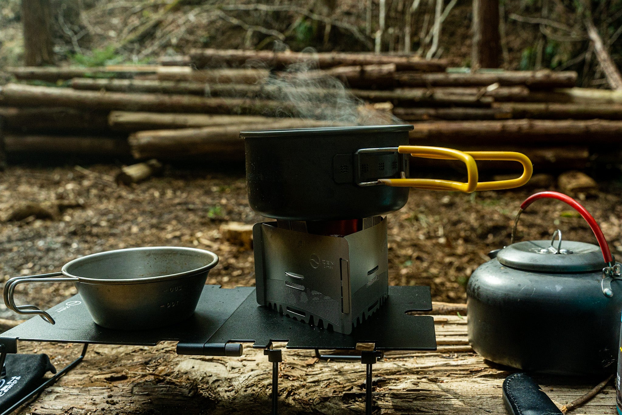 アルコールストーブホルダー（五徳兼風防） – ZEN Camps