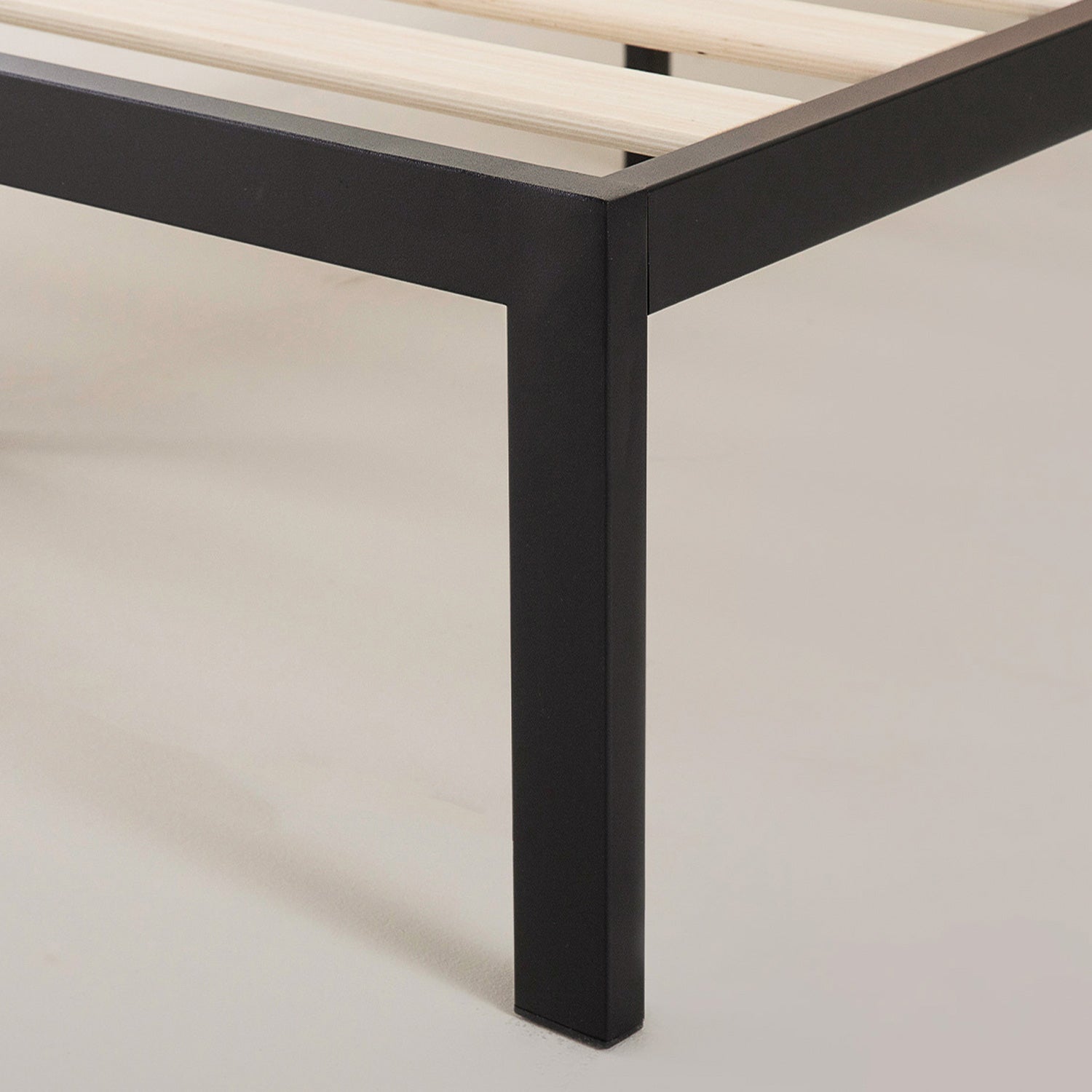 Sonoma パイプ＆ウッドベッドフレーム | 【公式】ZINUS（ジヌス