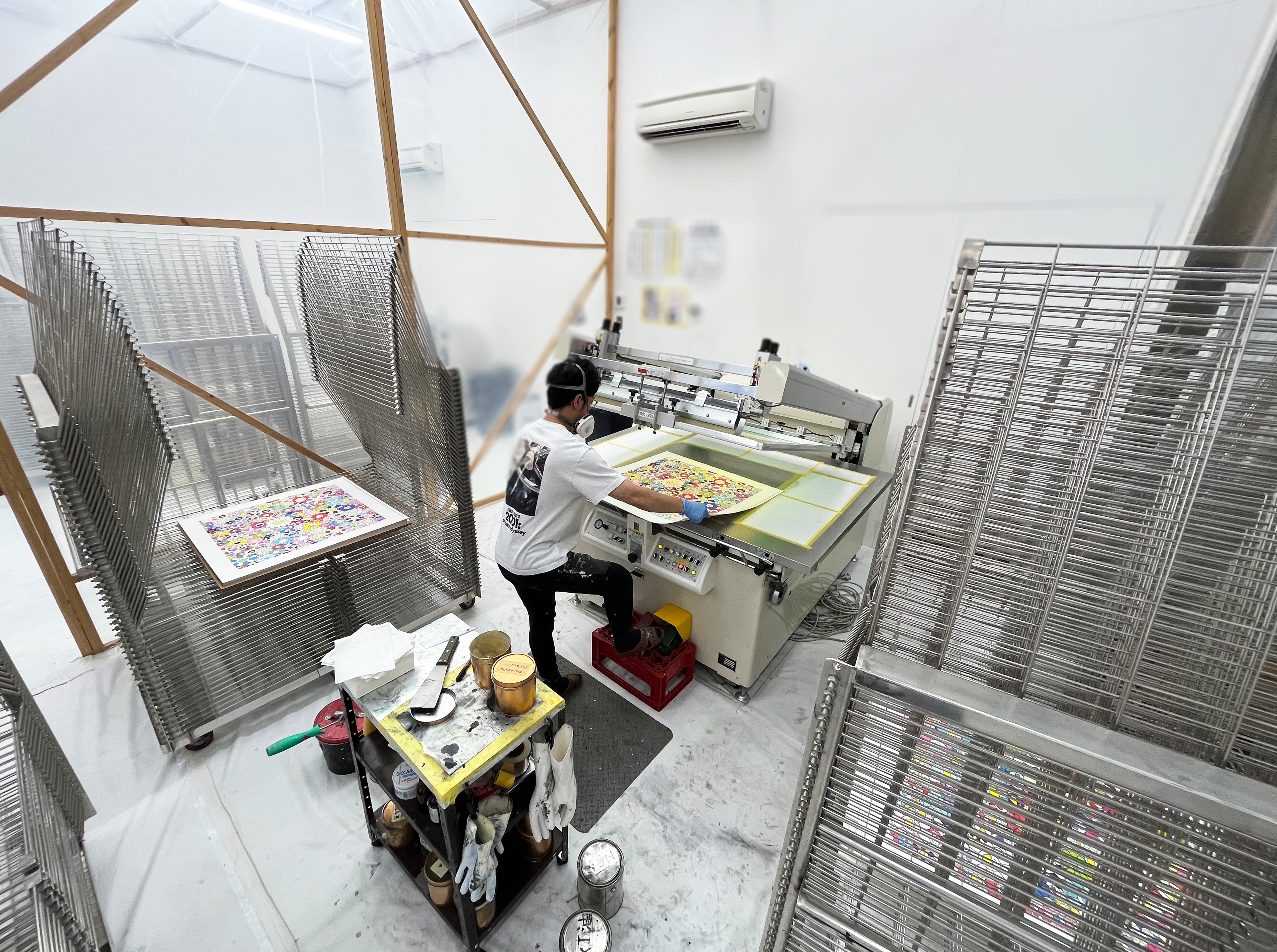 6月1日(木)12時よりWEBショップにて、村上隆エディションサイン入り