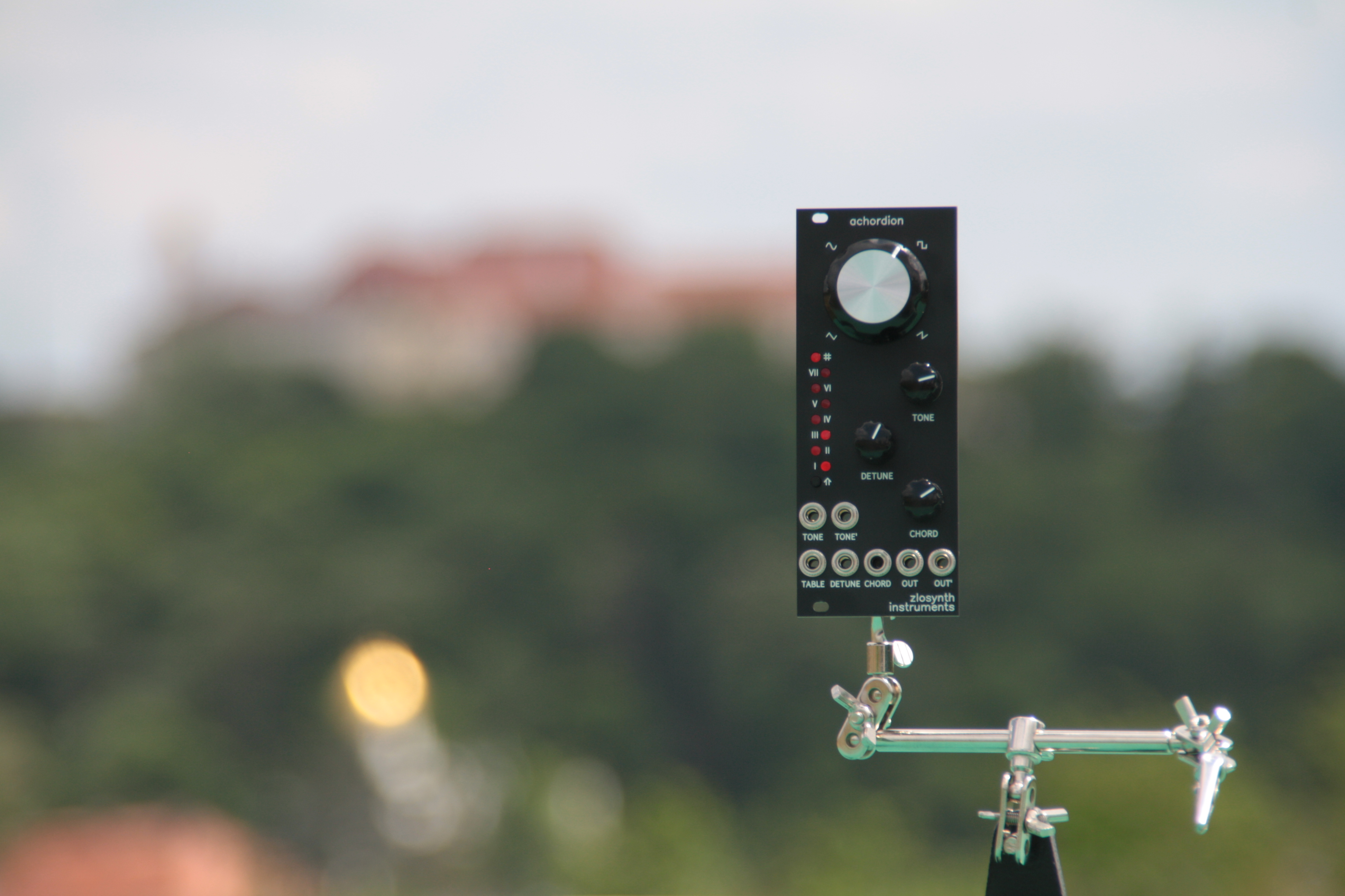 Achordion —⁠ Chord-crafting quantizing wavetable oscillator