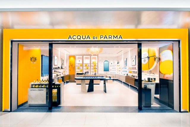 アクアディパルマは日本初のブティックを東京にオープンしました