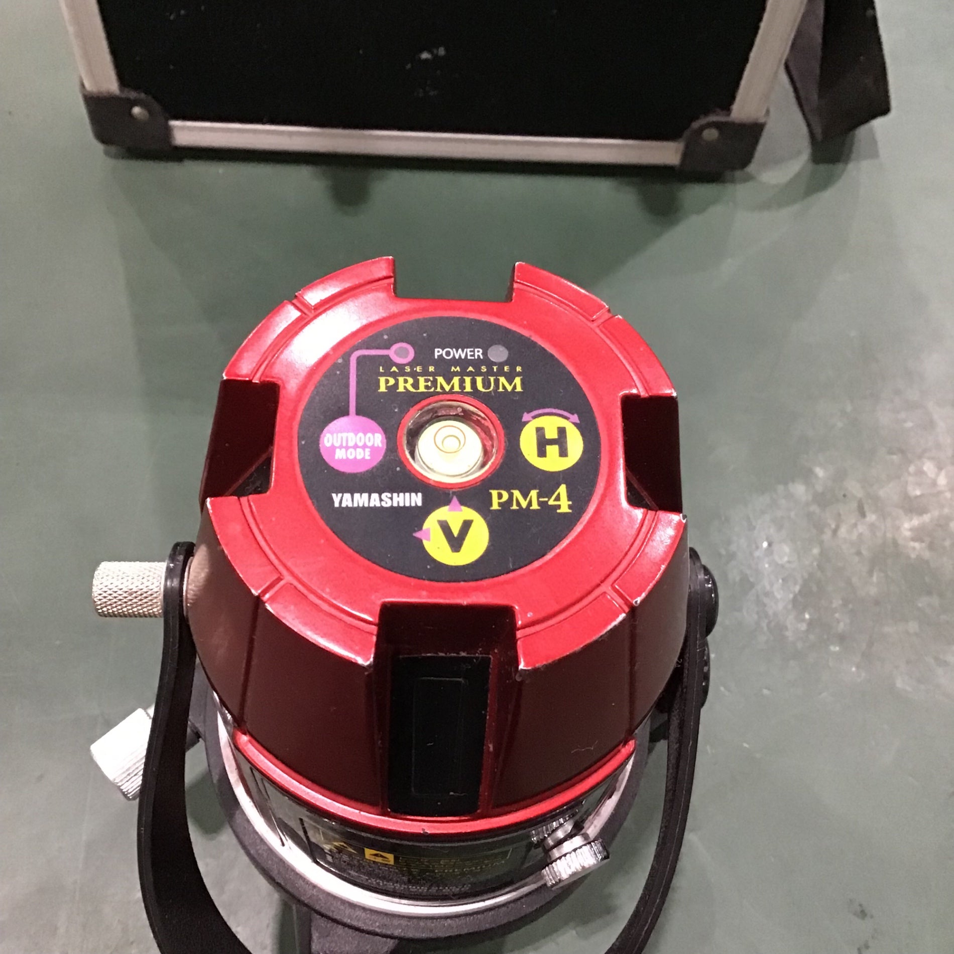 〇山真製鋸(YAMASHIN) レーザー墨出し器 PM-4 矩・横【川口店