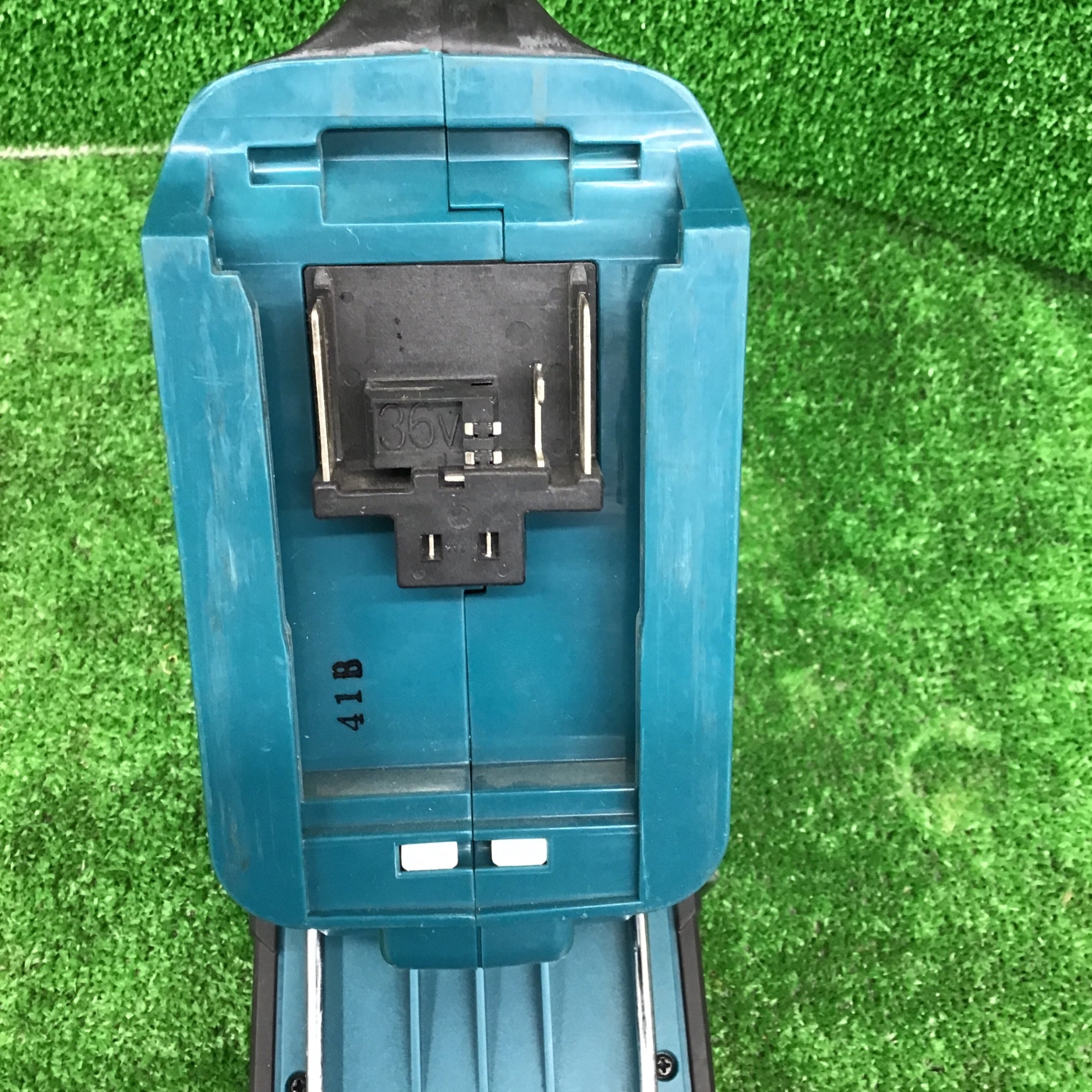 ☆マキタ(makita) コードレス蛍光灯 ML360 36Vバッテリーモデル 【桶川