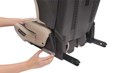 1歳からのジュニアシート パパット2 ISOFIX取付タイプ | エールベベ