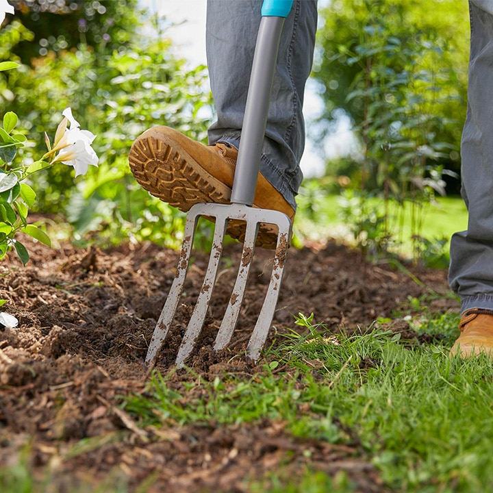 フォーク 4本爪 117cm ErgoLine /A: ガーデンツール｜青山ガーデン