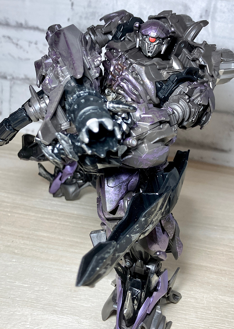 トランスフォーマースタジオシリーズ SS-45 ショックウェーブ レビュー