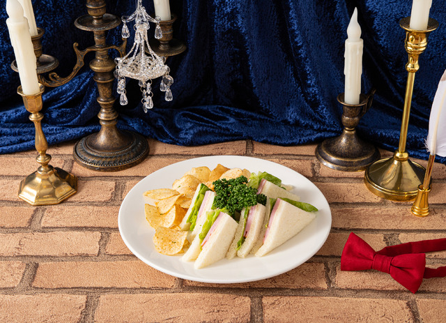 コナン」喫茶ポアロのハムサンドに毒薬APTX入りのそばも!? 「名探偵