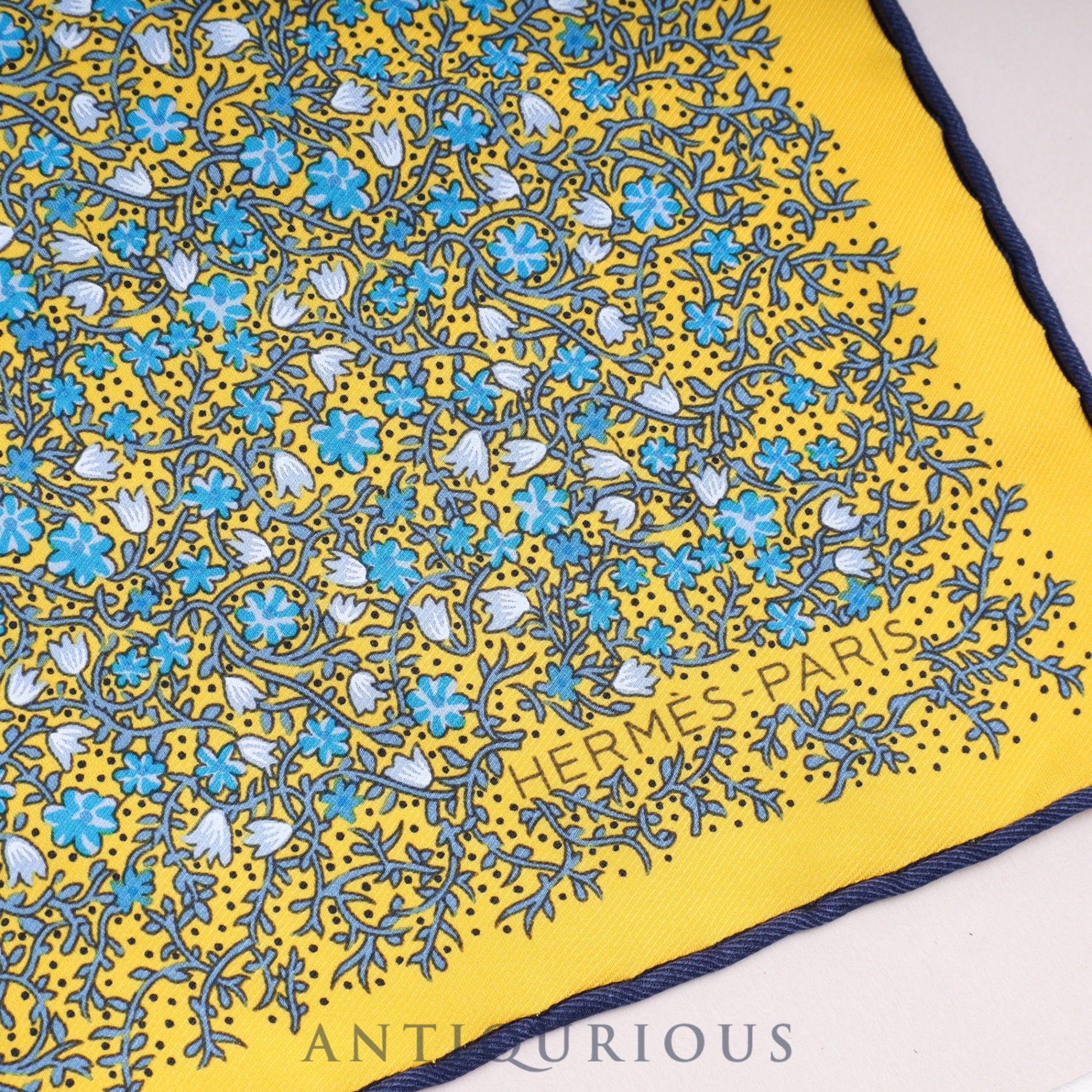 エルメス スカーフ カレ45 小花柄 箱 | 東京銀座のヴィンテージ