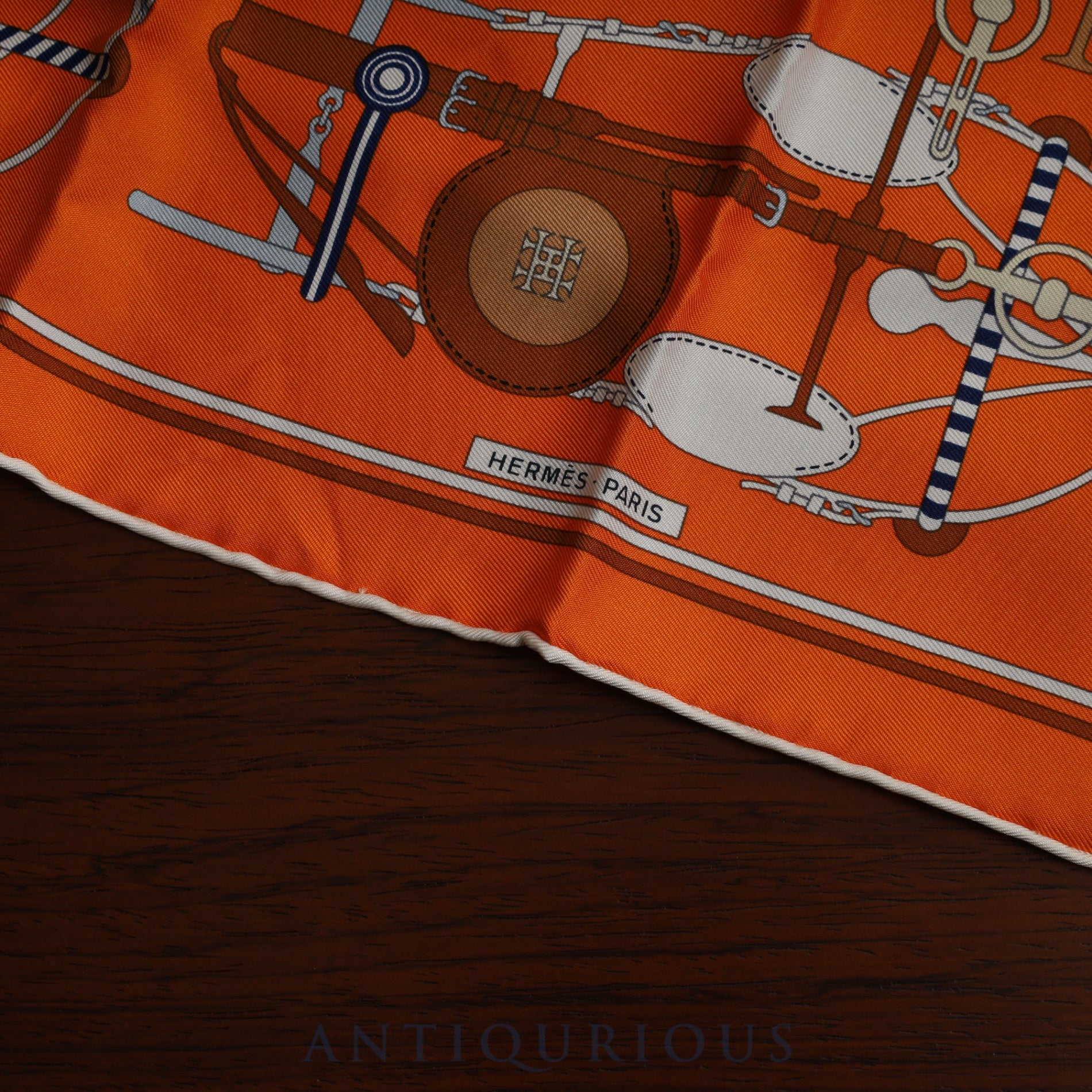 エルメス スカーフ カレ45 BRIDES ET FRONTAUX 馬勒と額飾り SILK100