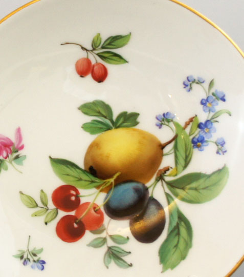 マイセン「フルーツ文カップ＆ソーサー」《アンティックかとう》