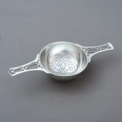 ティファニー「ティーストレーナー」《アンティックかとう》