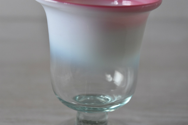ガラス 氷コップ デザートカップ 乳白ピンク[051603] - 生活骨董と古布