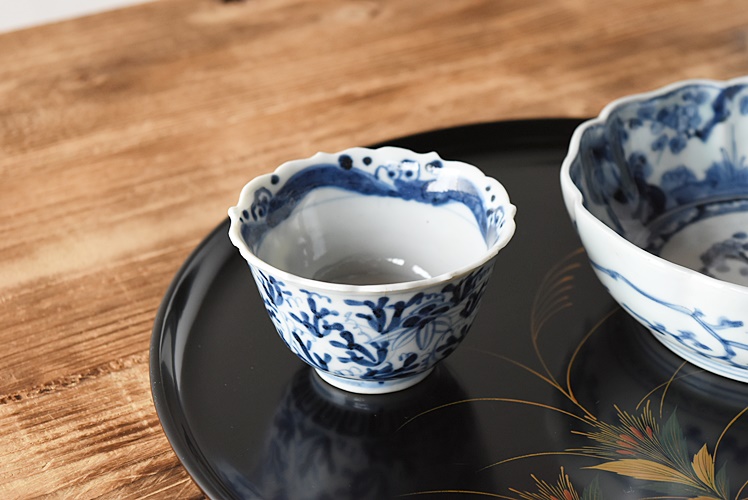 骨董 古伊万里 盃洗 線描き 染め付け 器 物入れ 花唐草 鉢 菓子器 骨董