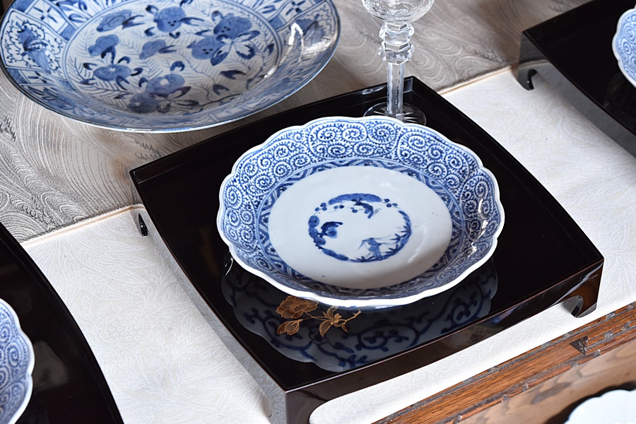 江戸中期 古伊万里 極上 染付青磁 微塵唐草ずくし図 裏は蛸