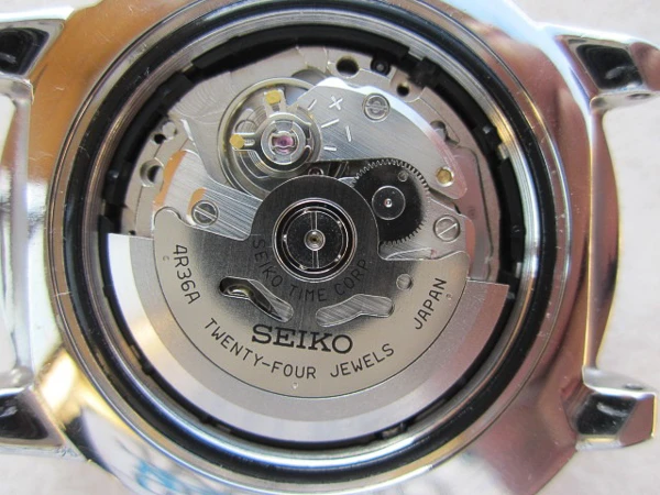 JA-2029| セイコー 4R36-01J0 シャークトゥース オレンジモンスター 24